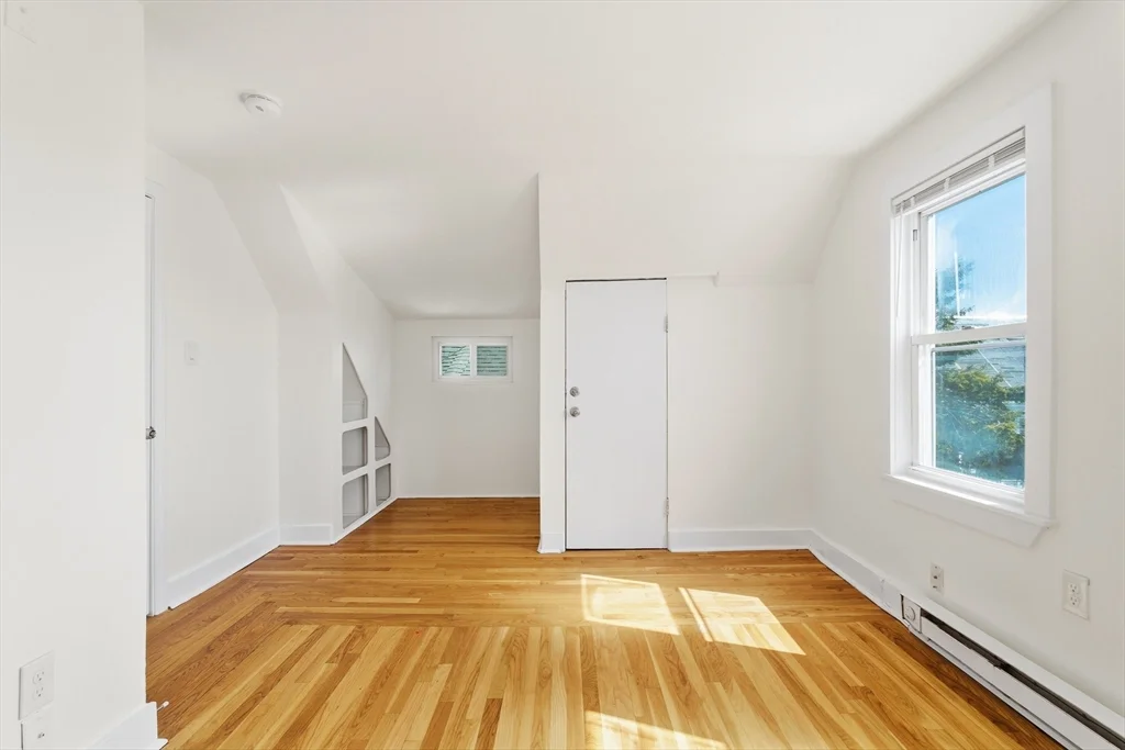 70 Bellevue St, Dorchester
