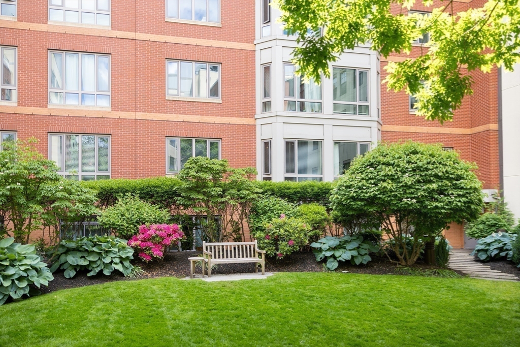 17 Otis St, East Cambridge