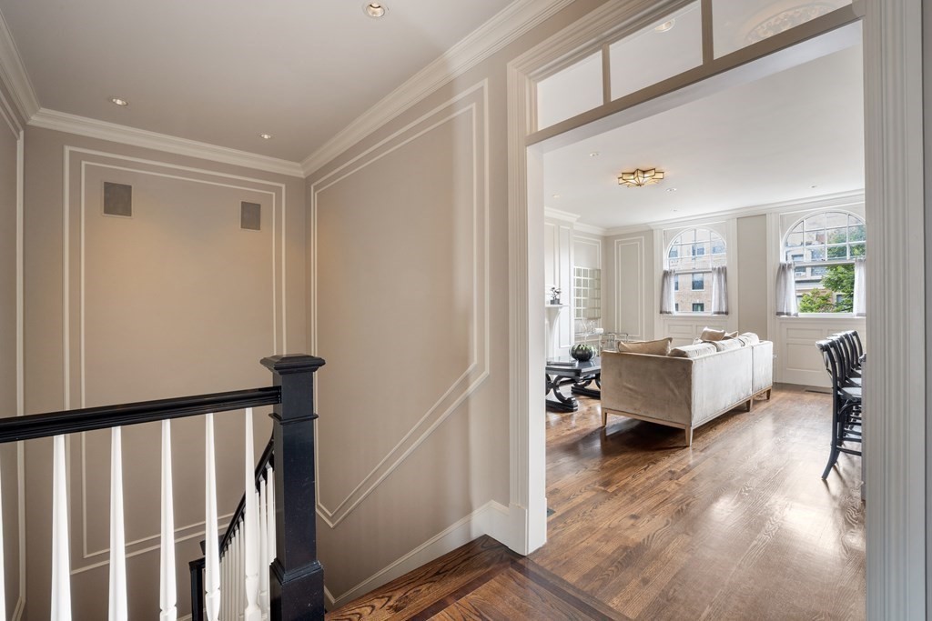 3 bed, 2.5 bath apartment for rent at 2116 Beacon St Unit 2, Back Bay — photo 9 of 28