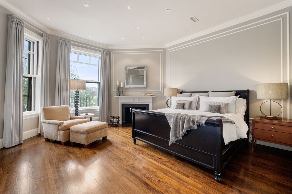 3 bed, 2.5 bath apartment for rent at 2116 Beacon St Unit 2, Back Bay — photo 15 of 28