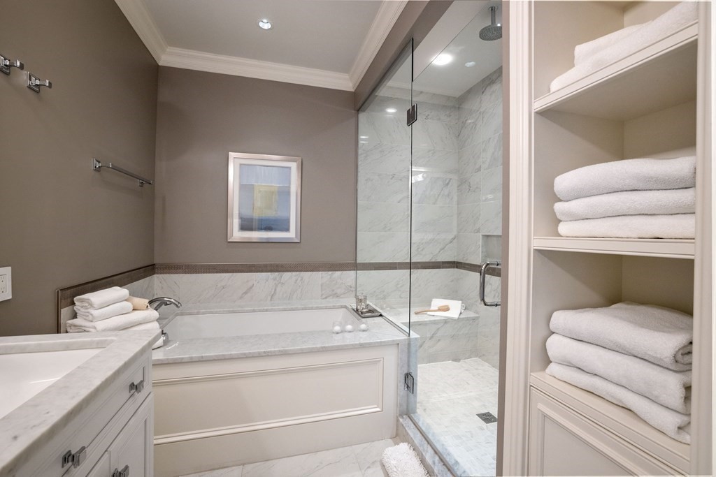 3 bed, 2.5 bath apartment for rent at 2116 Beacon St Unit 2, Back Bay — photo 19 of 28