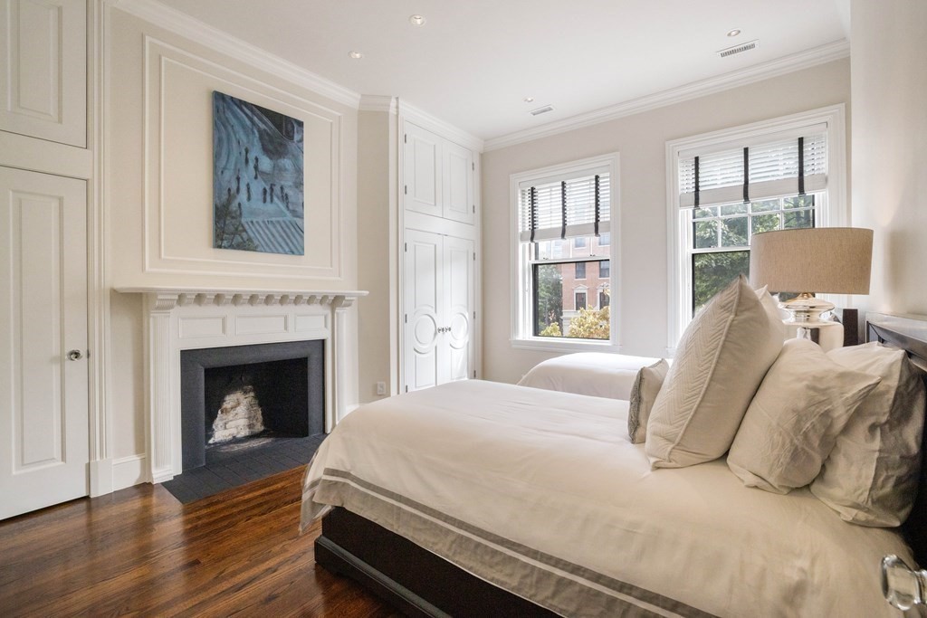 3 bed, 2.5 bath apartment for rent at 2116 Beacon St Unit 2, Back Bay — photo 24 of 28