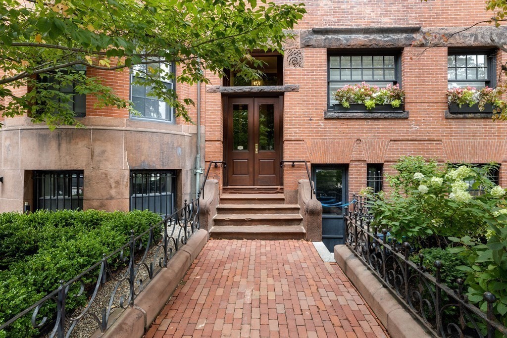 3 bed, 2.5 bath apartment for rent at 2116 Beacon St Unit 2, Back Bay — photo 28 of 28