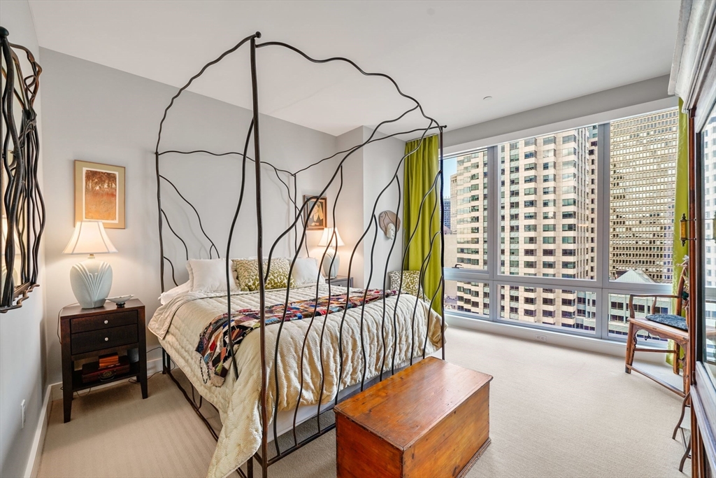 500 Atlantic Ave, Waterfront