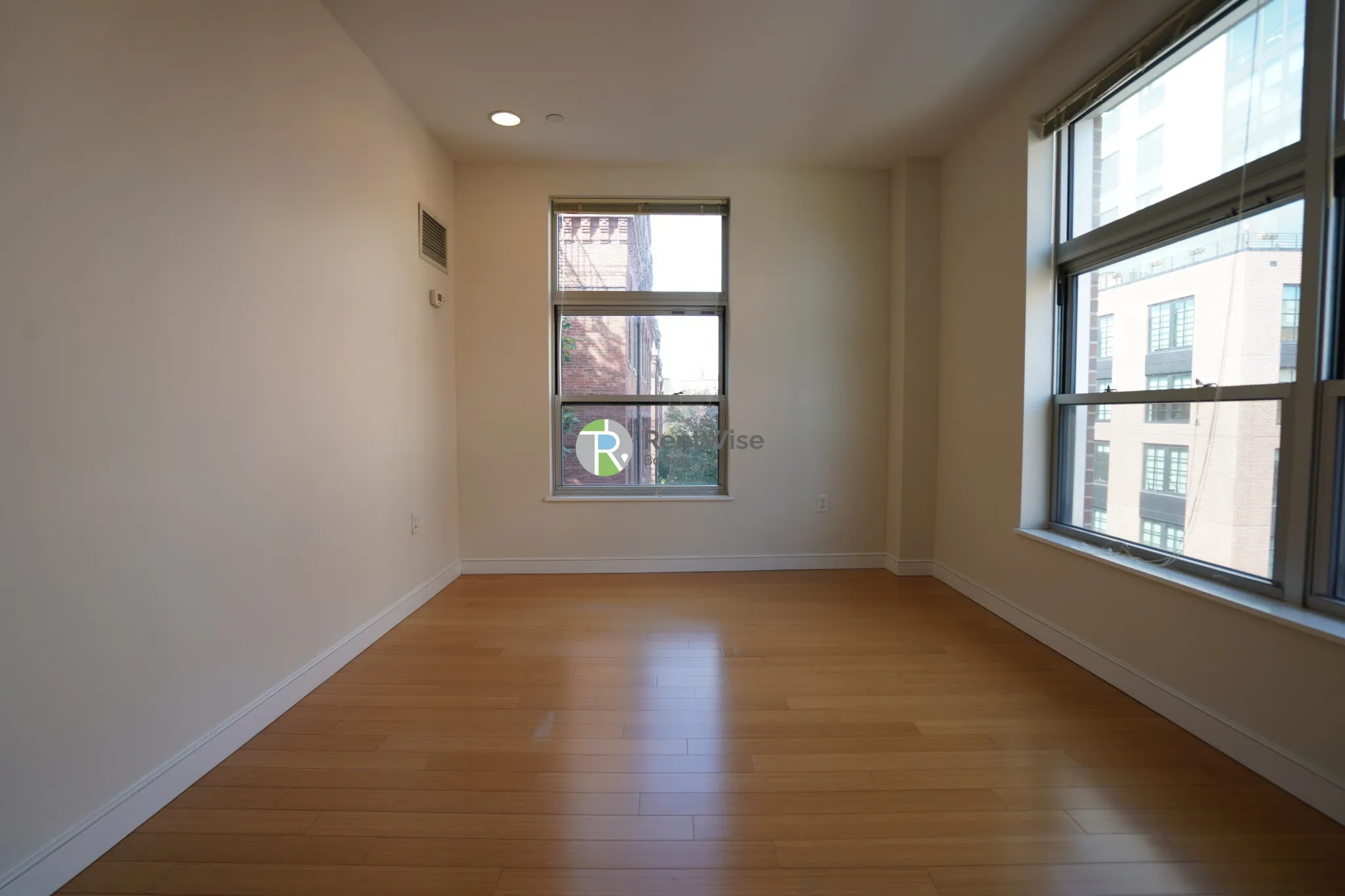 601 Albany St, South End