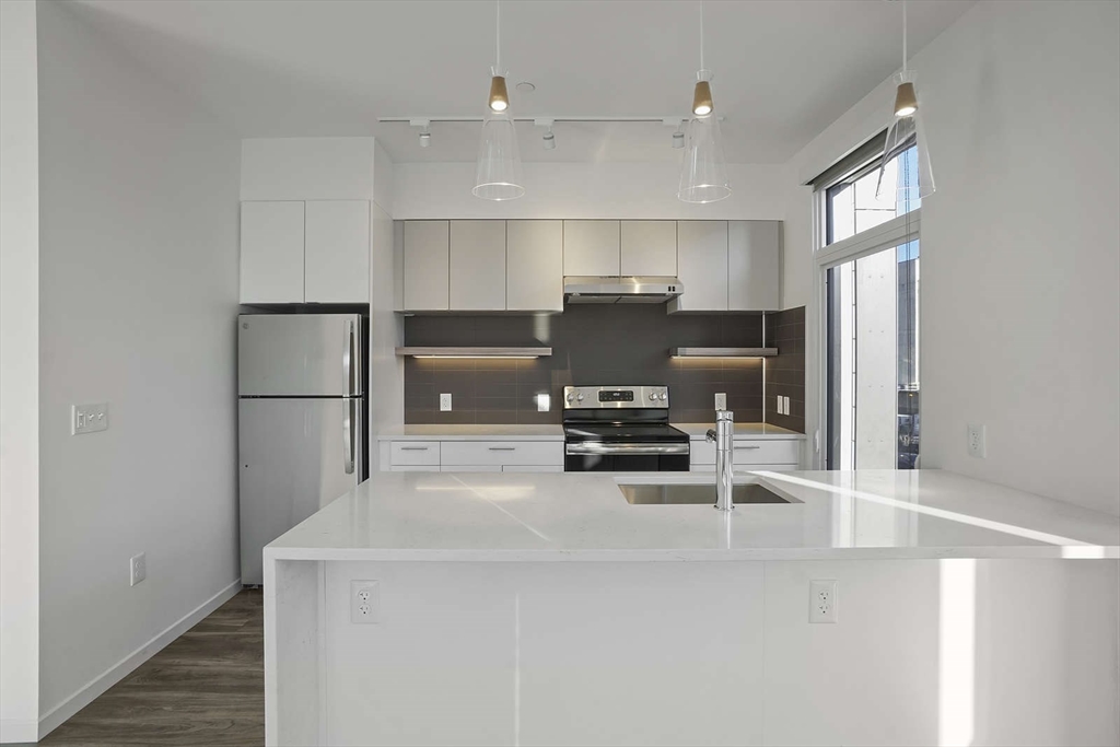 839 Beacon St, Fenway