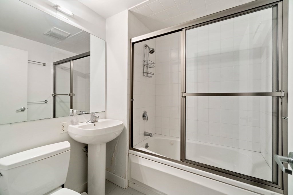 94 Brook St, Central Village