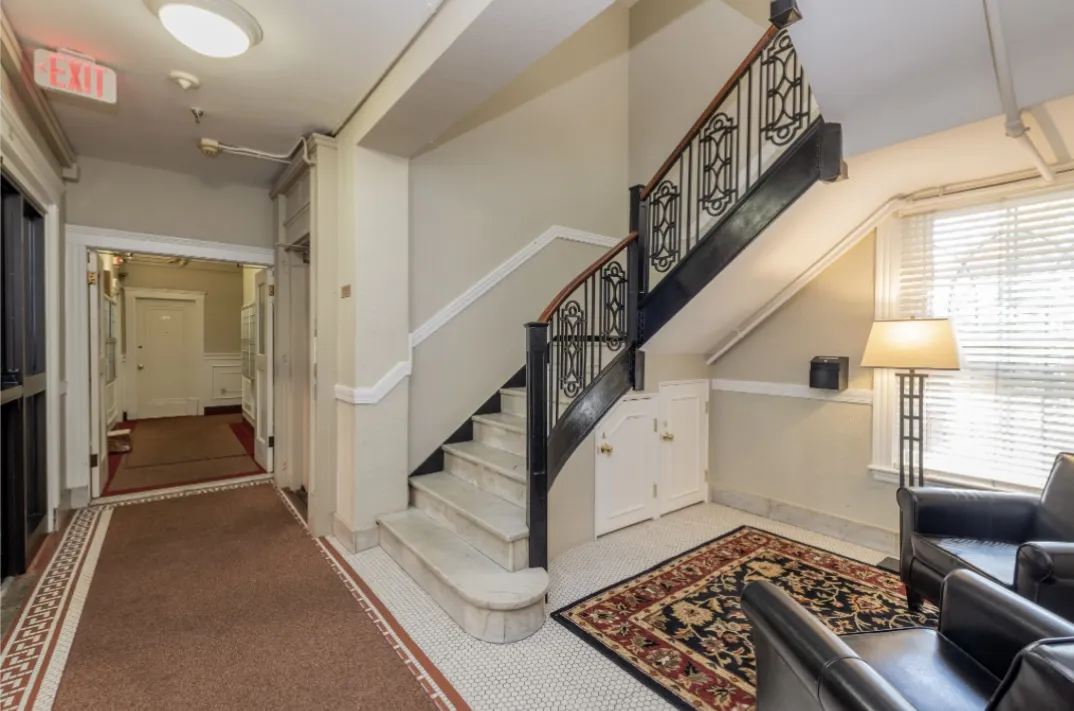 49 Worthington St, Mission Hill