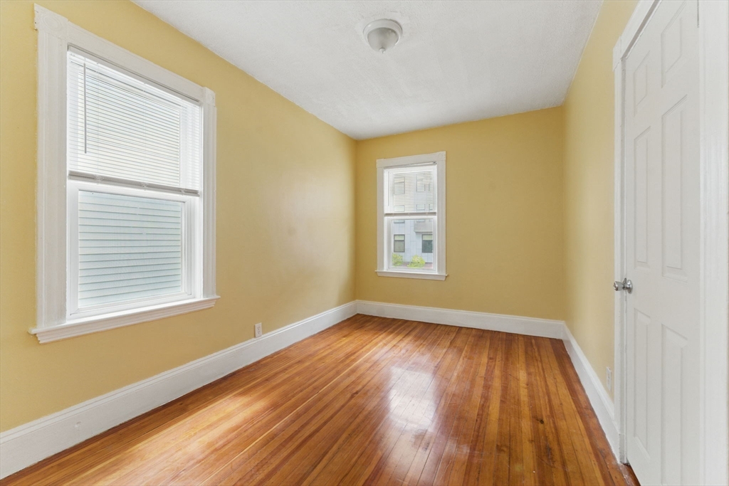 17 Hillsboro, Boston
