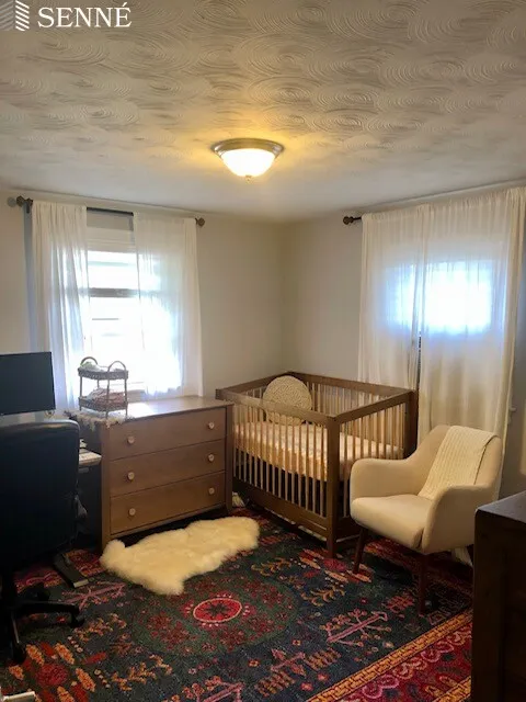 50 Aldrich Rd, Downtown