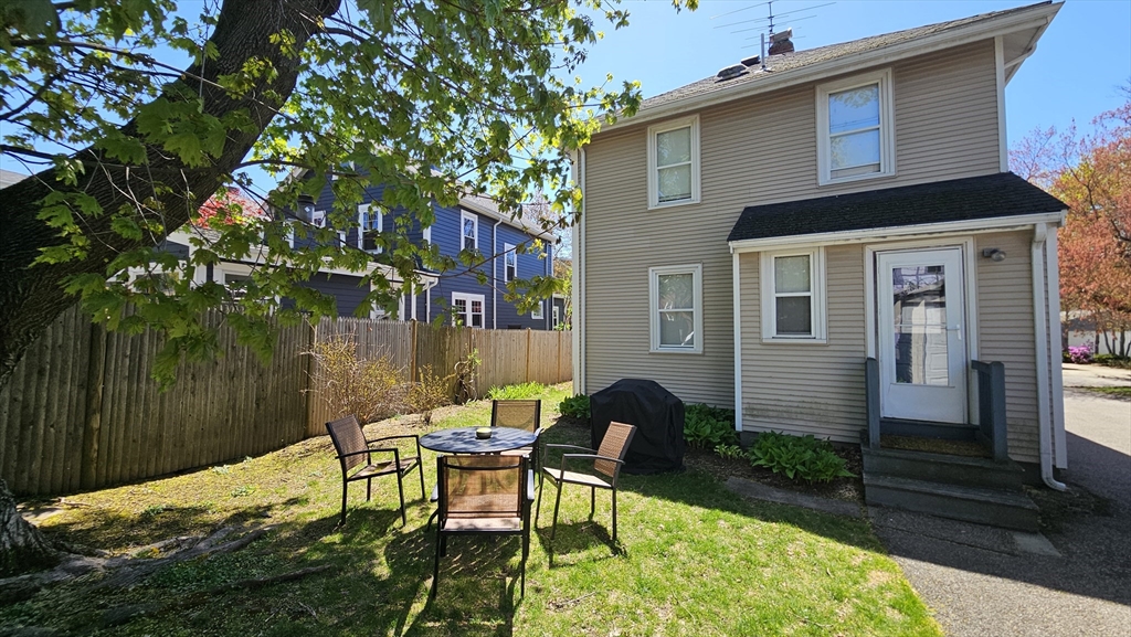 22 Loveland, Brookline