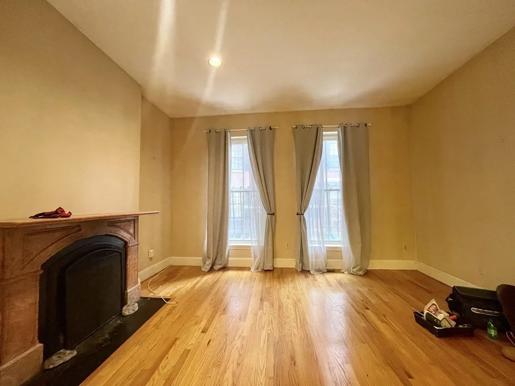 3 Spruce St, Beacon Hill