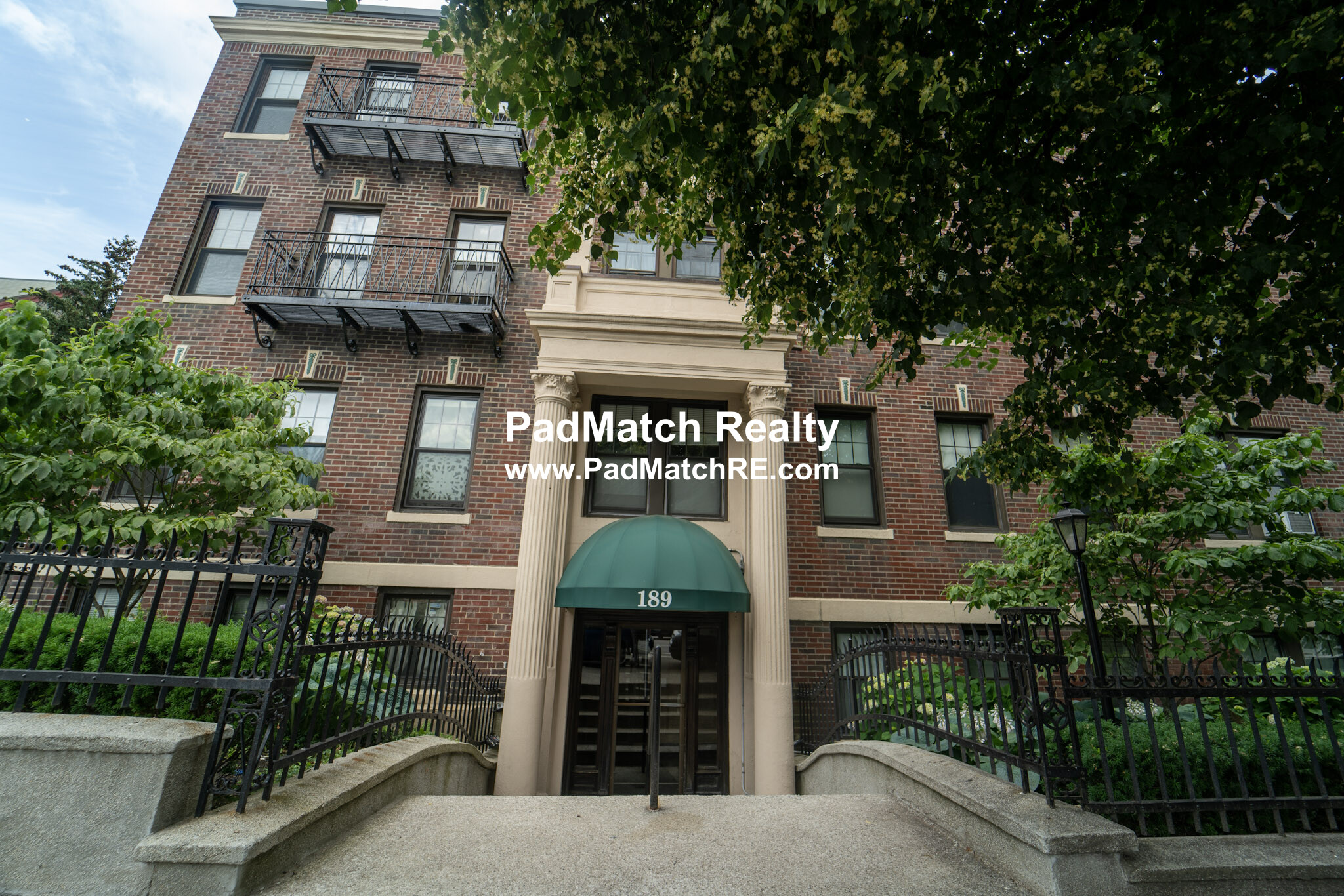 189 Chestnut Hill Ave, Brighton