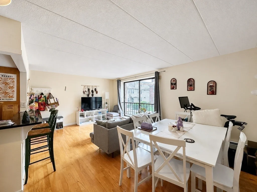31 Harris, Coolidge Corner
