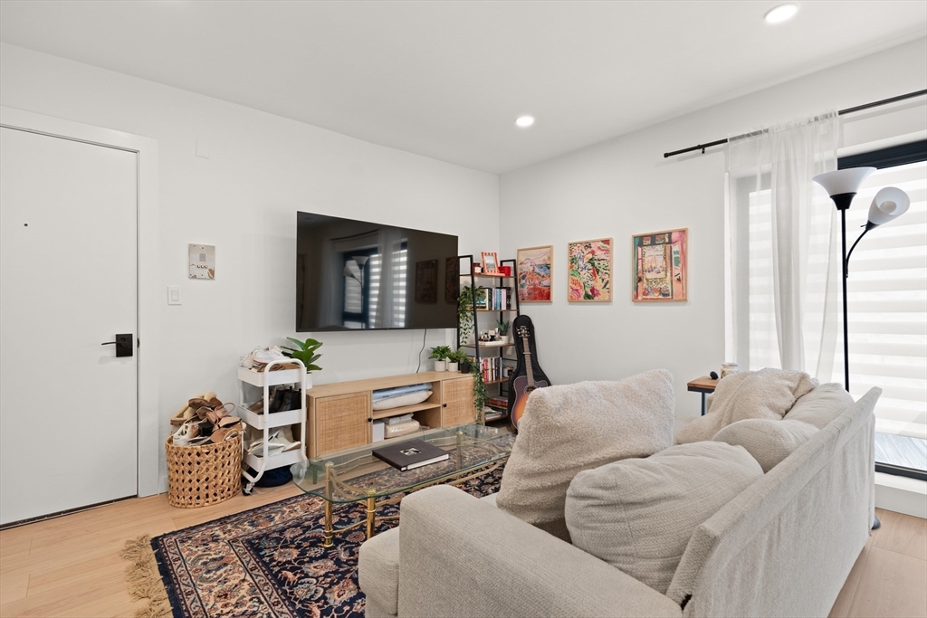 11 Parker Hill Ave, Mission Hill