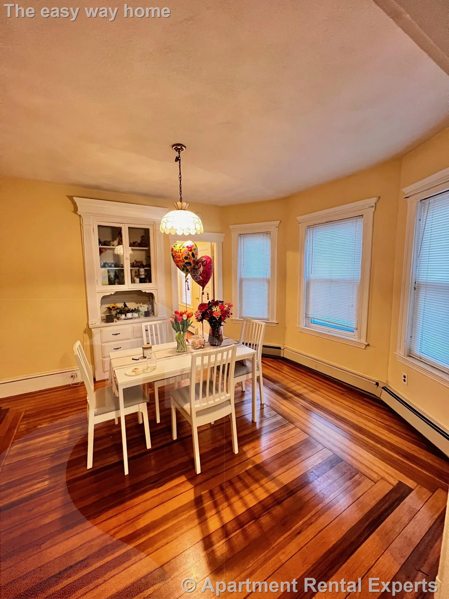 122 Willis Ave, Tufts