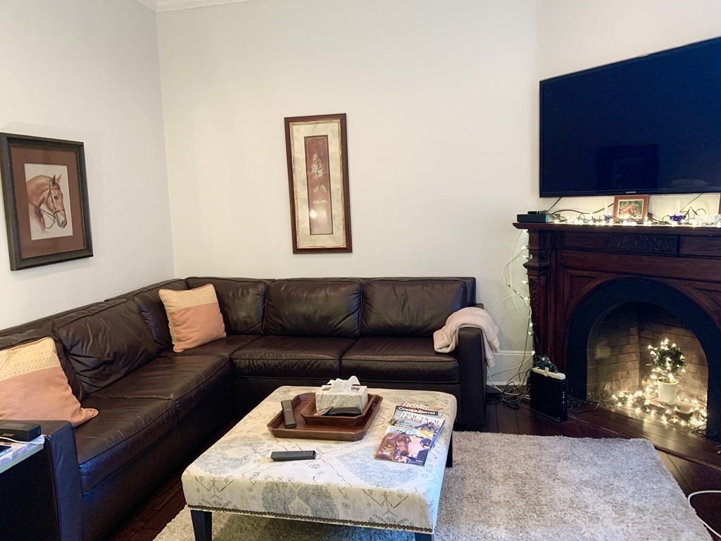 271 Dartmouth St, Back Bay