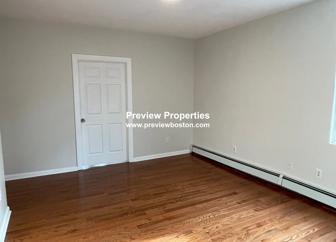 75 Putnam St, East Boston