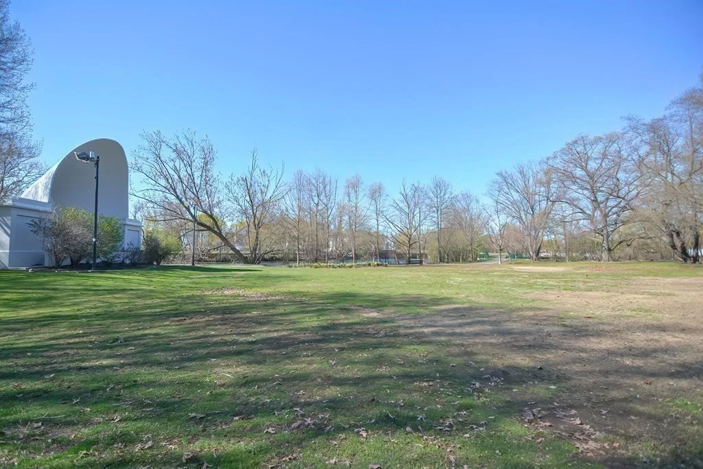 2500 Mystic Valley Pkwy, Medford