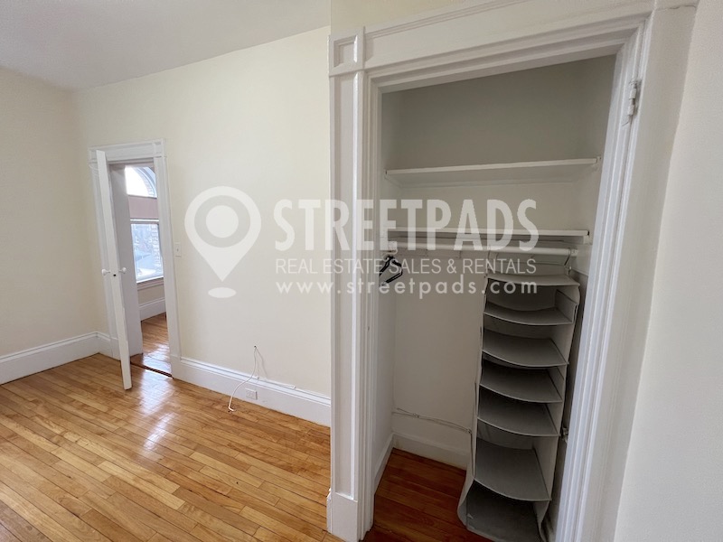 2 Ware St, Mid-Cambridge