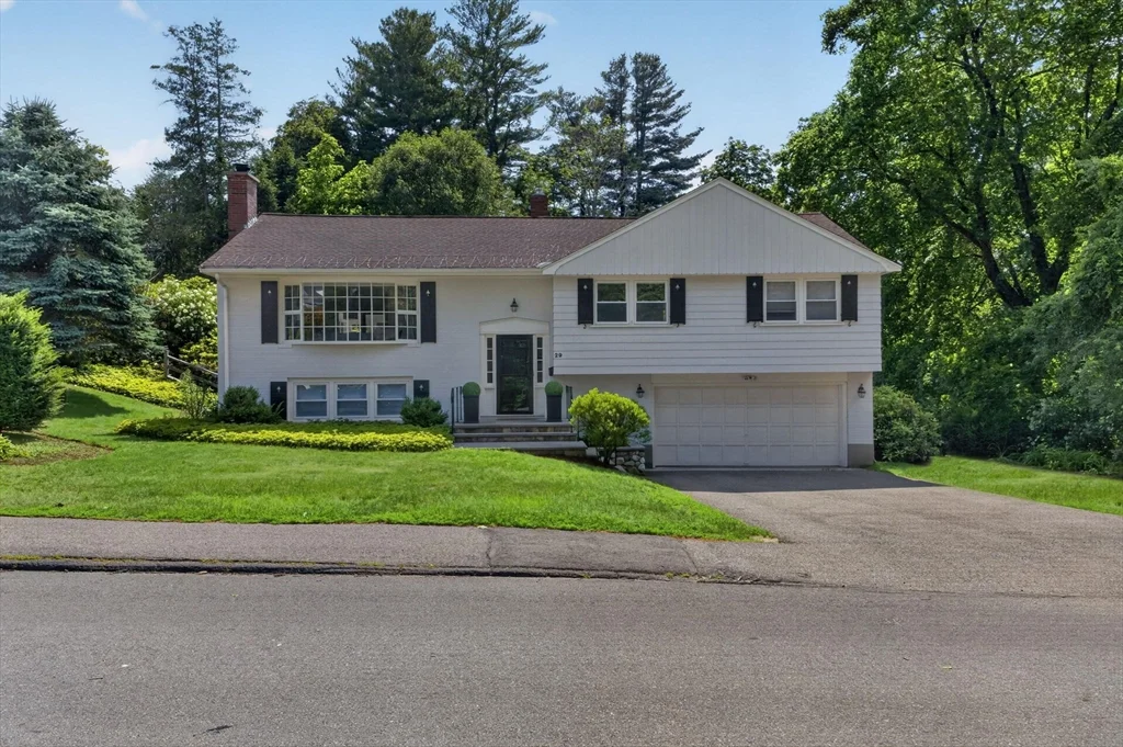 29 Brook St, Wellesley
