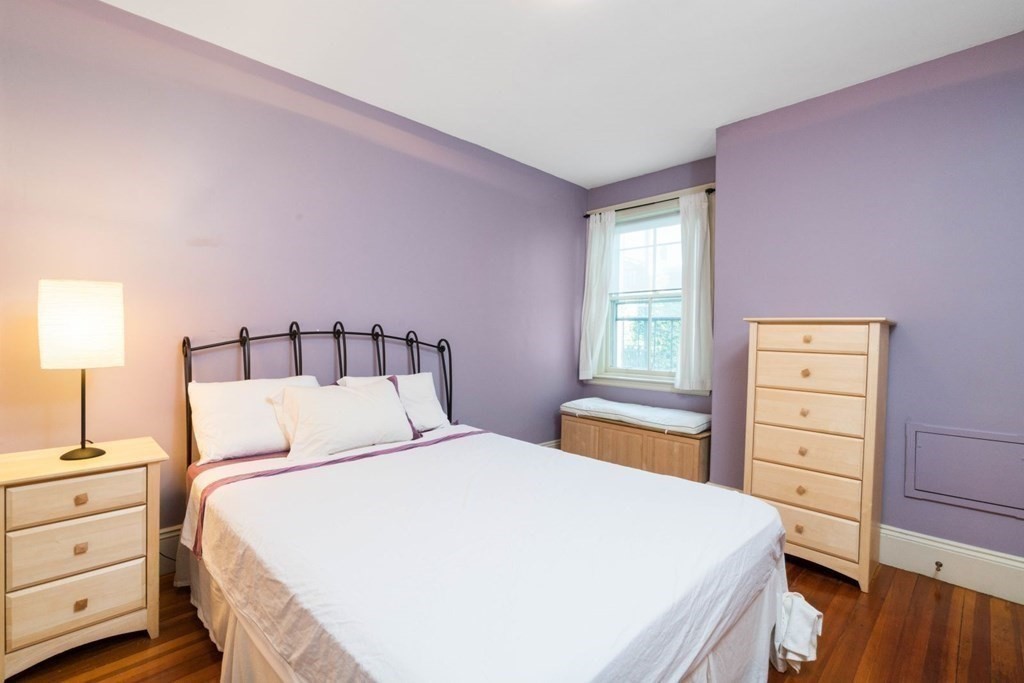 37 Lee St Furnished Half Fee, Harvard Square