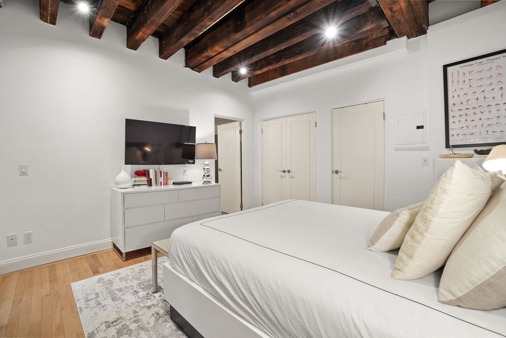 28-32 Atlantic Ave, Waterfront