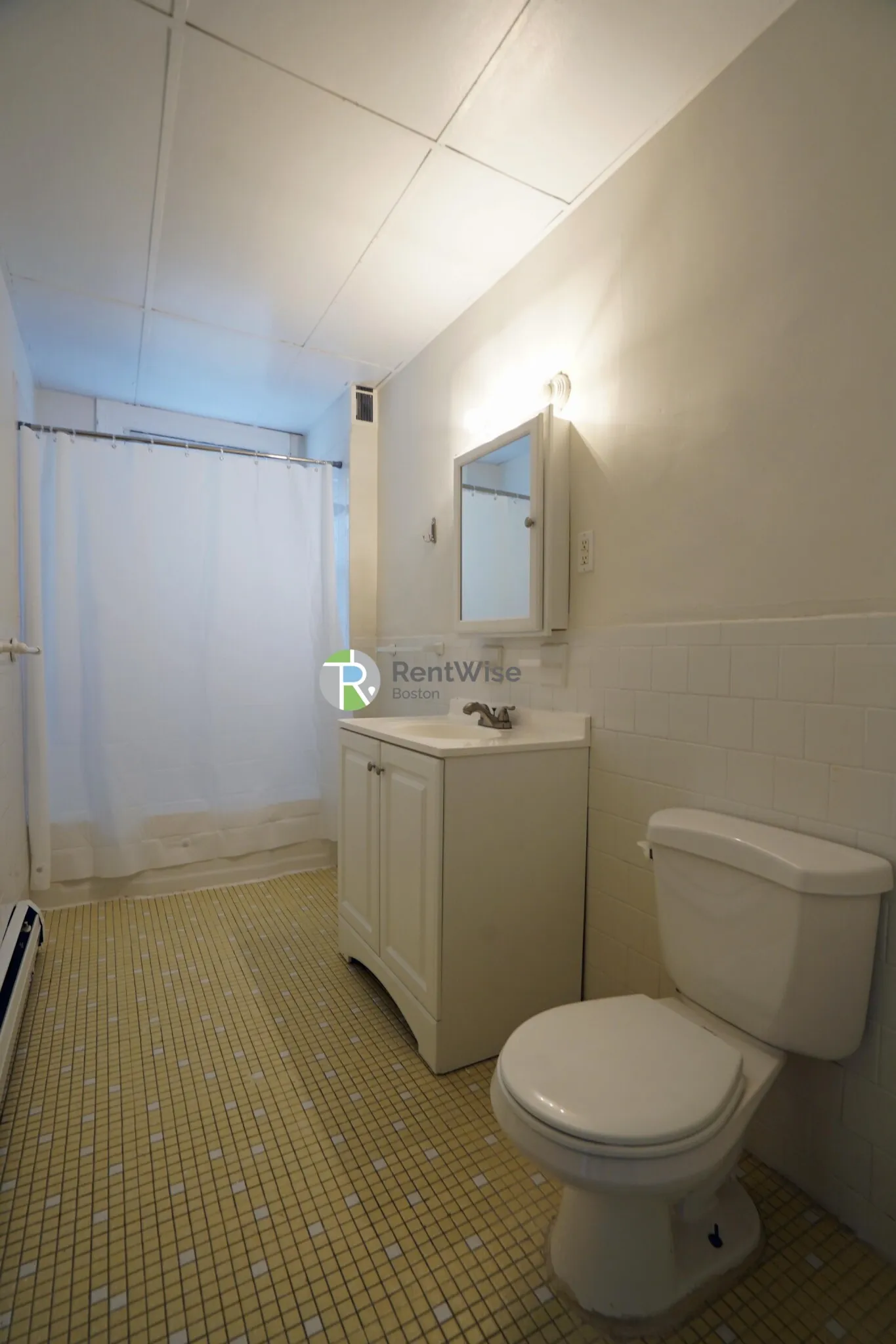 1 Ashford Ct, Allston