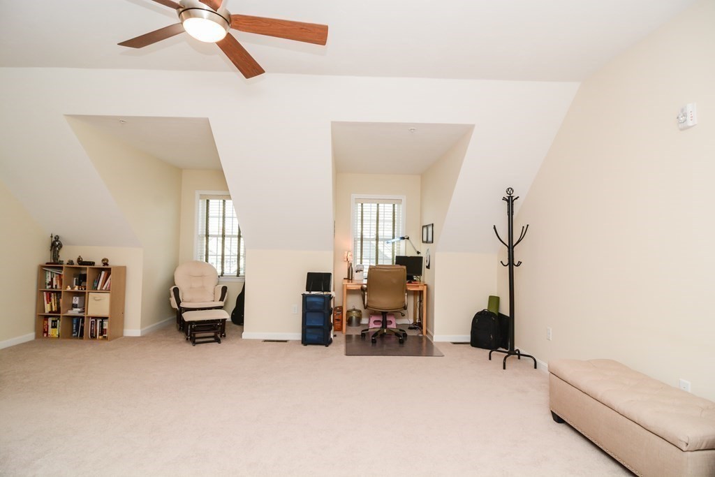 1975 Middlesex St, Lowell