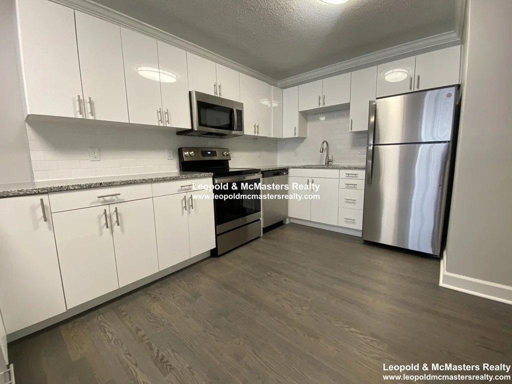 94 Longwood Ave, Coolidge Corner