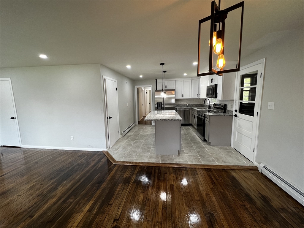 388 Burncoat St, Worcester