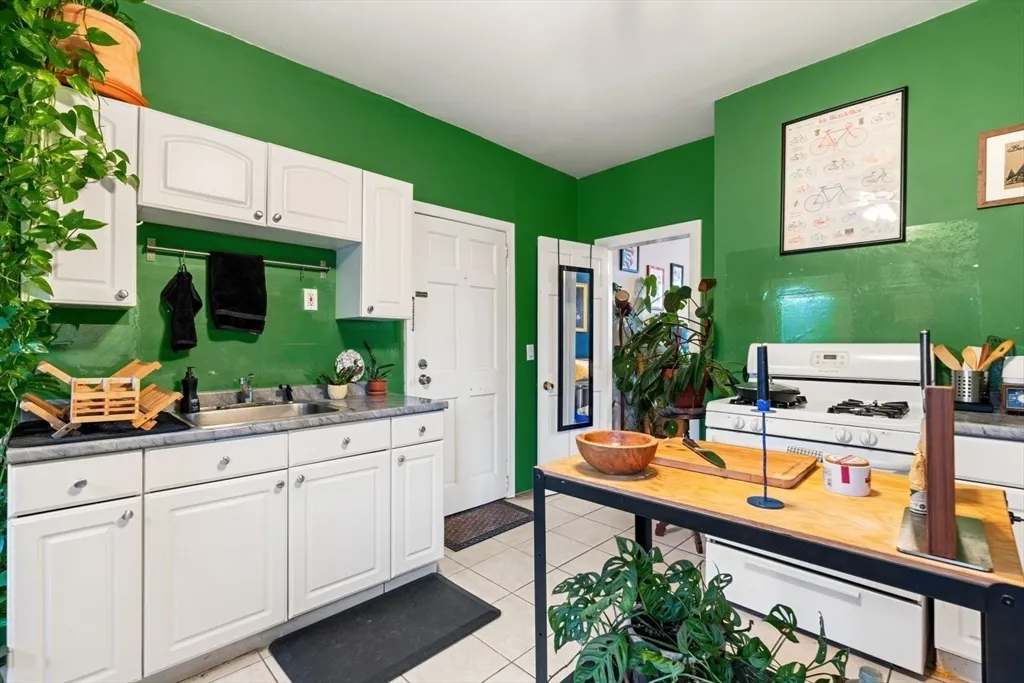 377 Dorchester St, South Boston