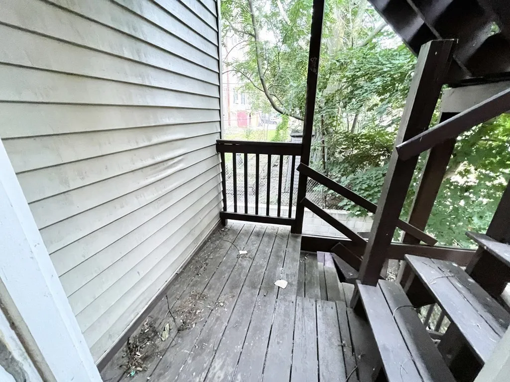 733 Parker St, Mission Hill