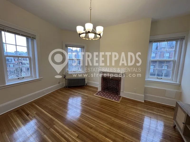 95 Mount Vernon St, Beacon Hill