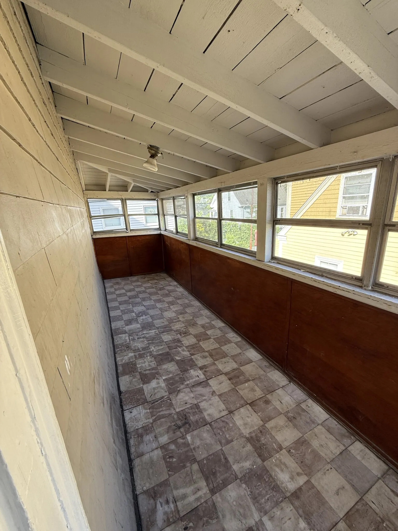 68 Willow Ave, Davis Square