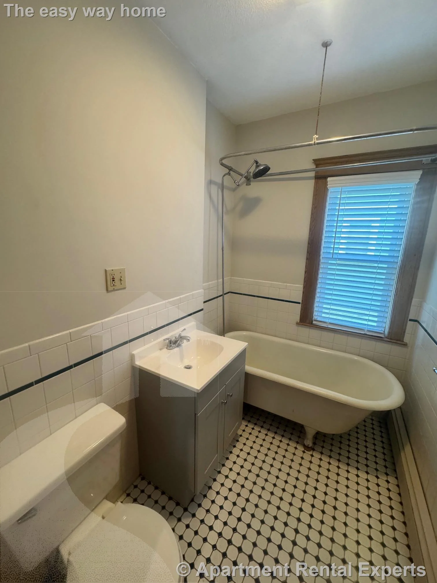 29 Frederick Ave, Tufts