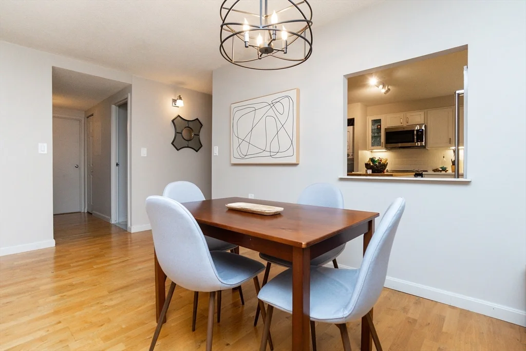 66 Winchester St, Coolidge Corner