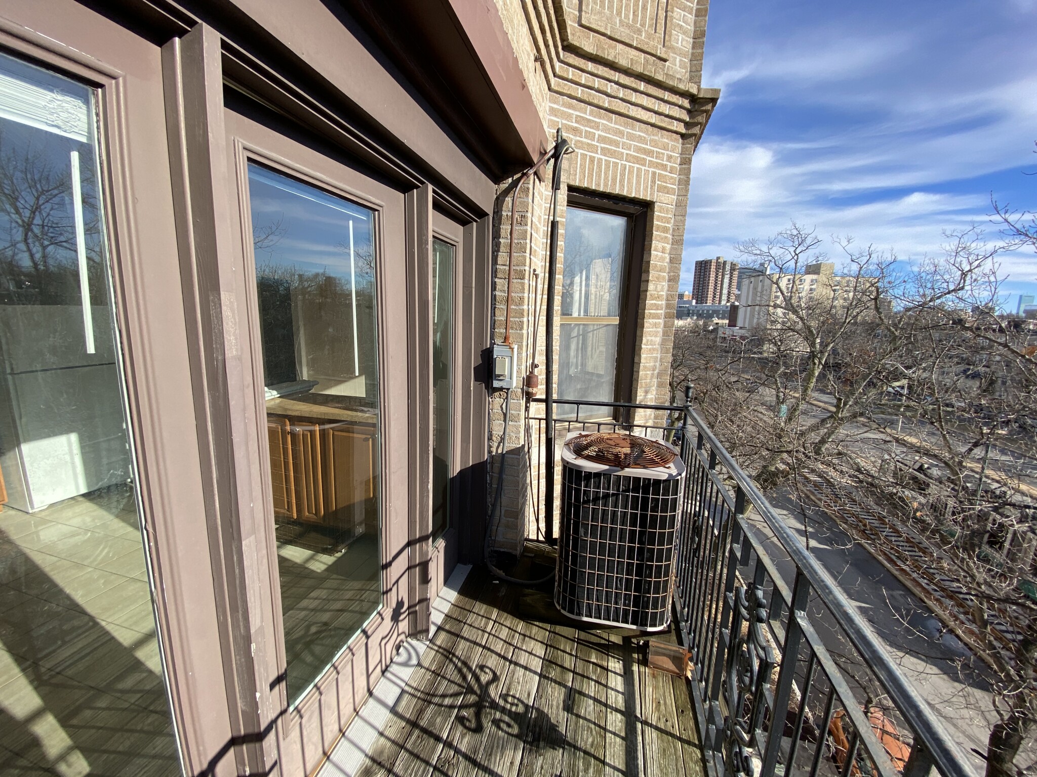 1135 Commonwealth Ave, Allston