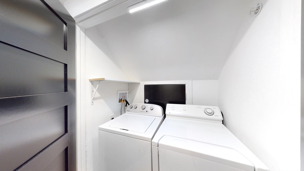 659 South St, Waltham