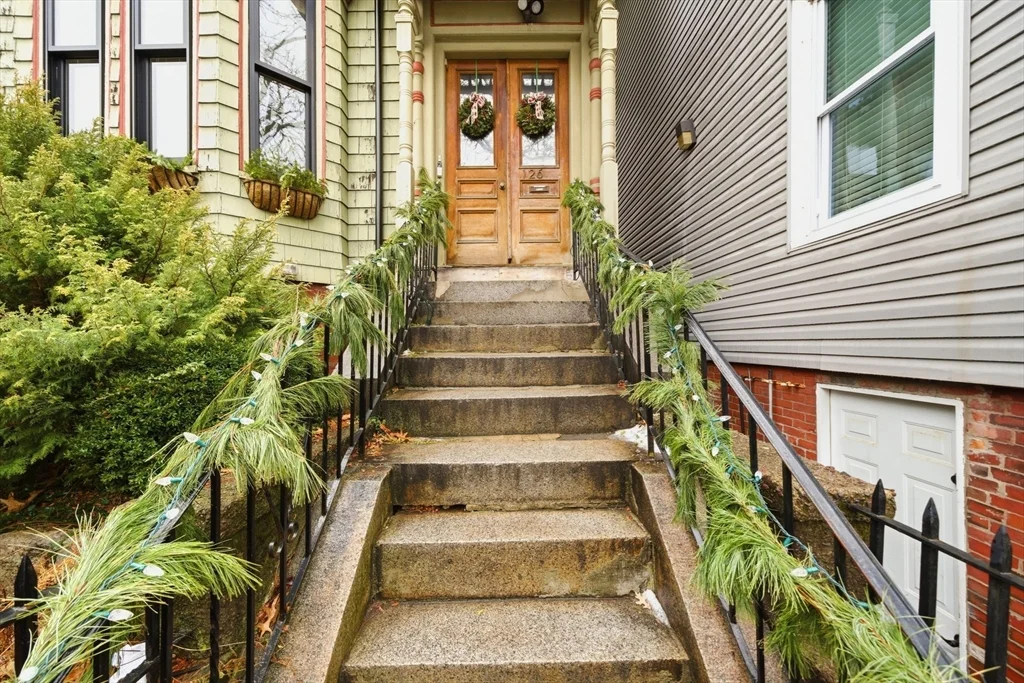 126 Lexington St, East Boston