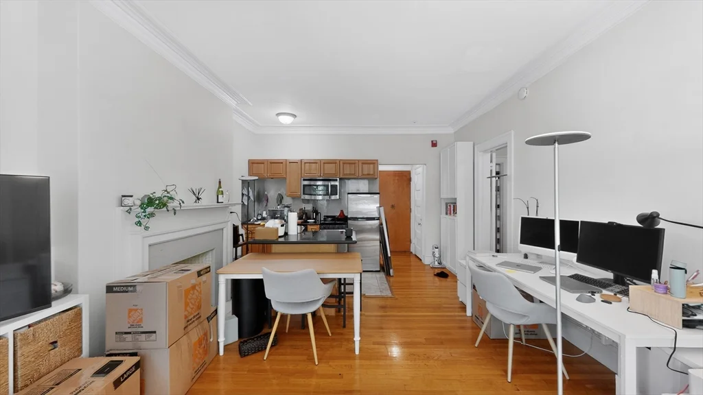 1071 Beacon St, Coolidge Corner
