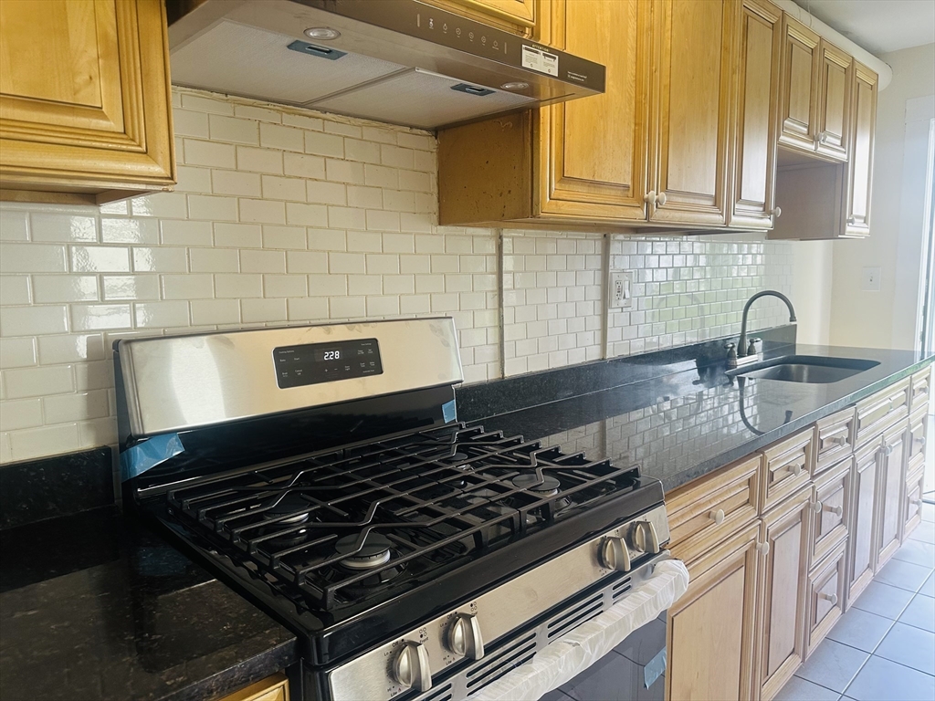 230 Fayette St, Quincy