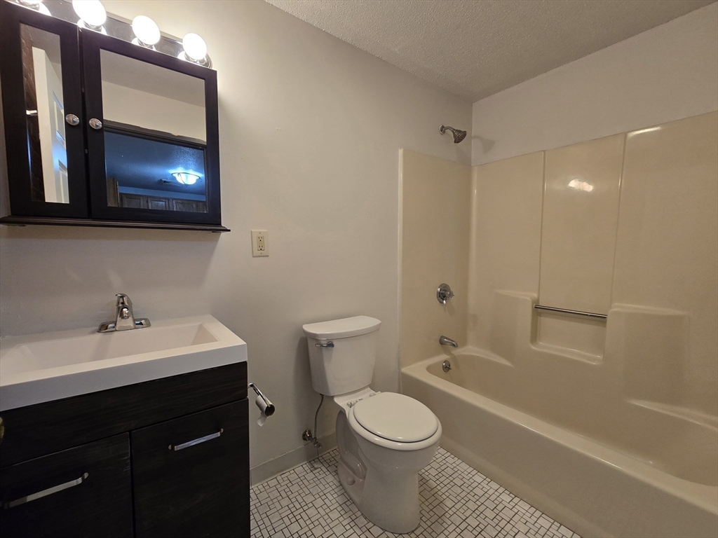 147 Rawson Rd, Quincy