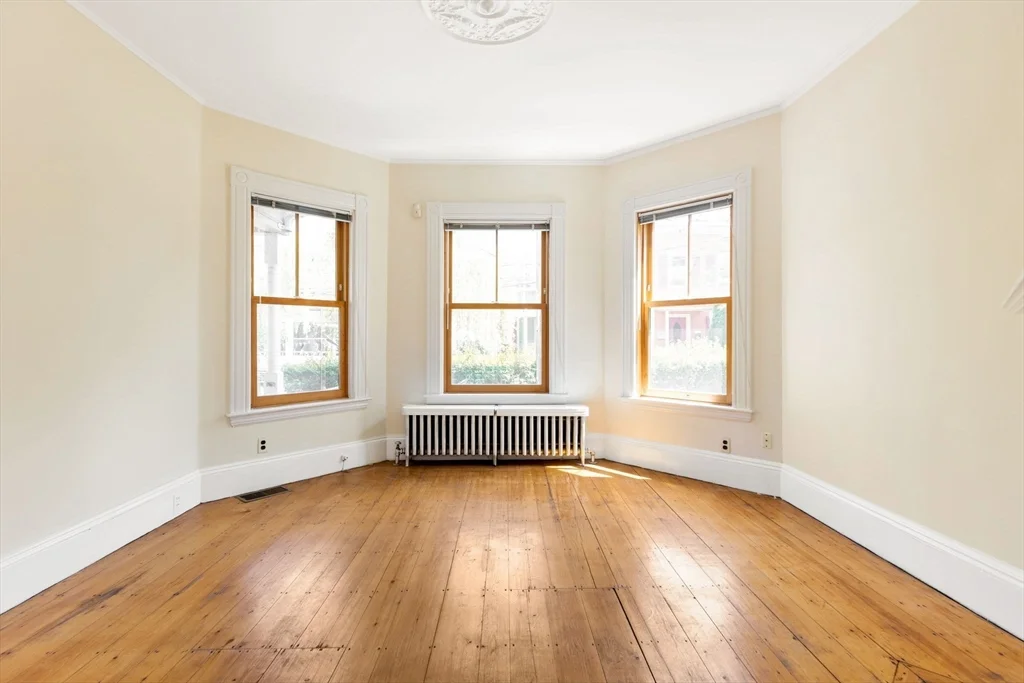 343 Pearl St, Cambridgeport