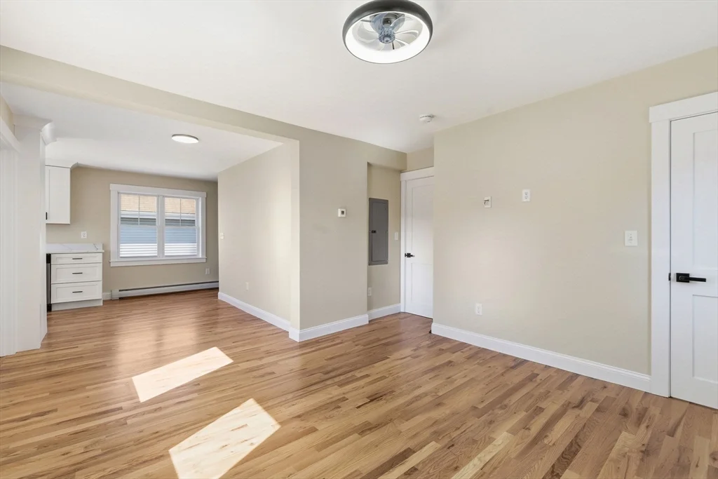 20 Beacon St, Gloucester