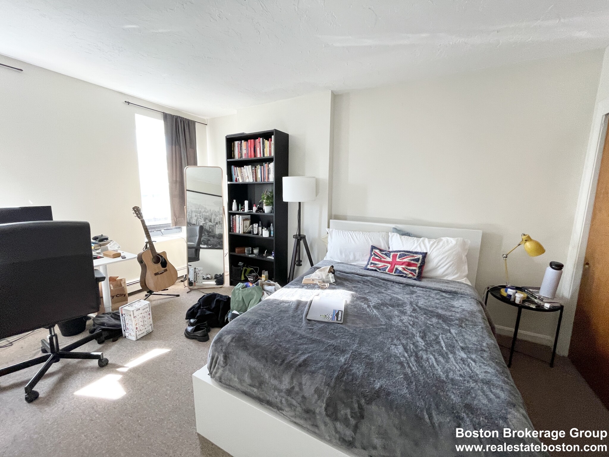 90 Hammond St, Roxbury