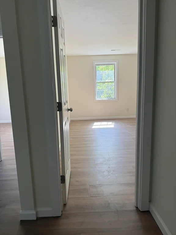 28 Crestview Dr, Westborough