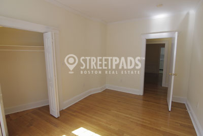 115 Kilsyth Rd, Brighton