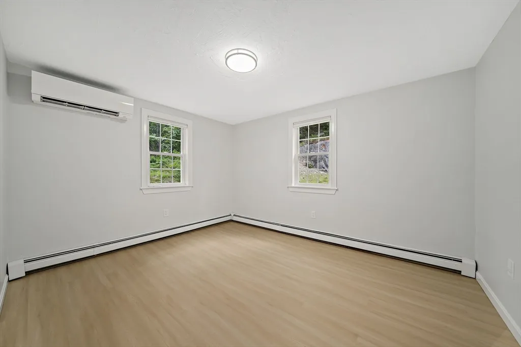 6 Skyview Rd, Woburn