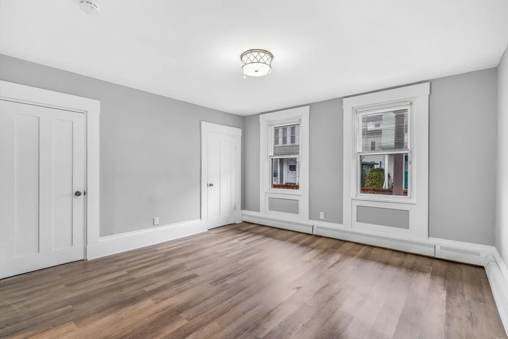 118 Maxfield St, New Bedford